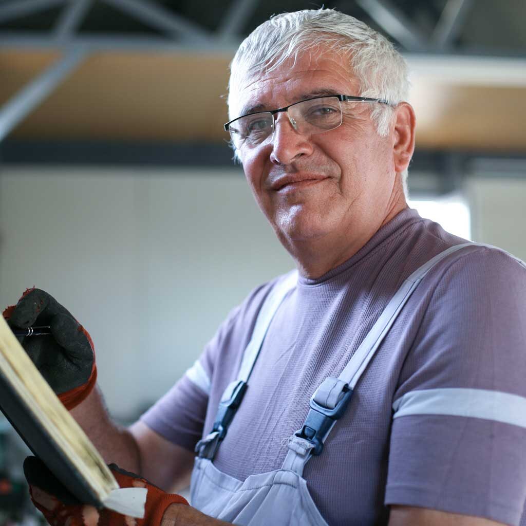 Worker looking at the camera with a questioning face