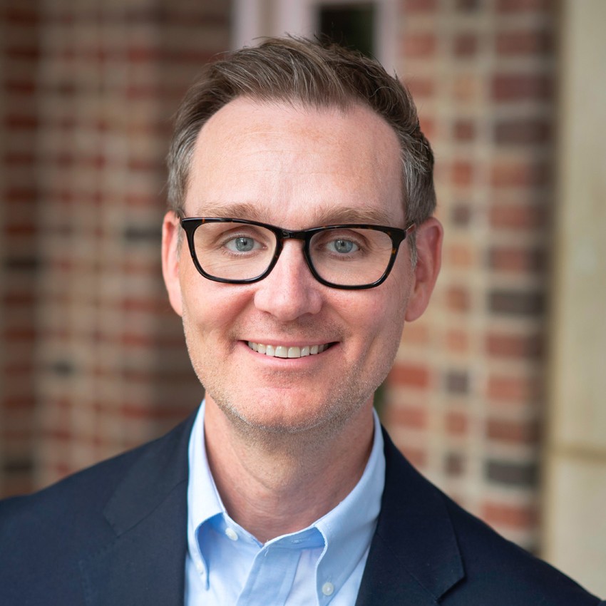 Portrait of Mark Cullen.
